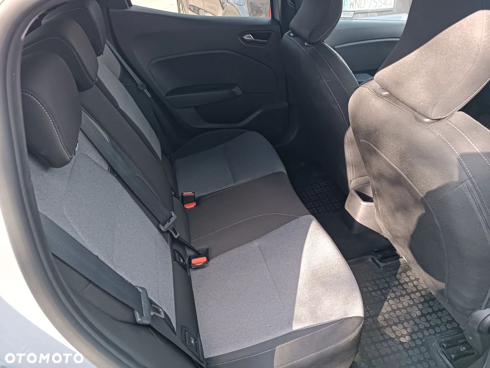 Renault Clio 1.0 TCe Evolution - 17