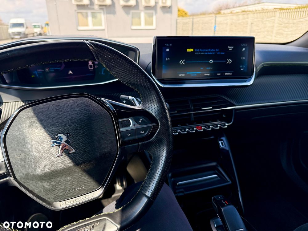 Peugeot 2008 1.2 PureTech GT Line S&S EAT8 - 10