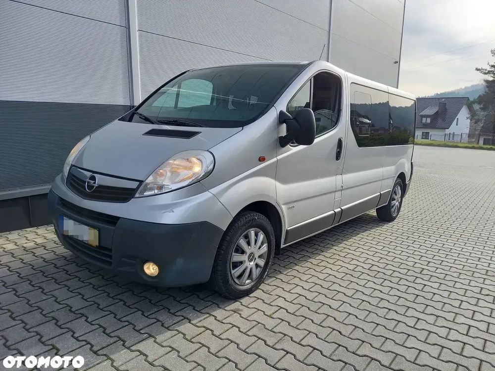Opel Vivaro L2H1 2.9t - 10