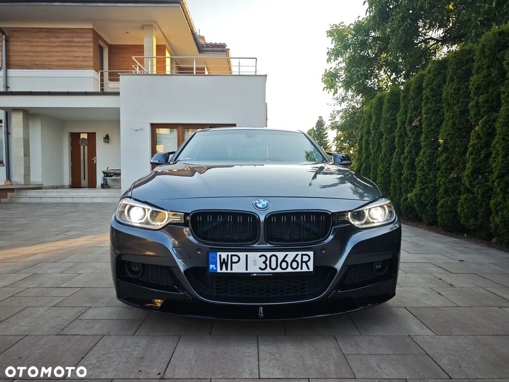 BMW Seria 3 328i M Sport - 38