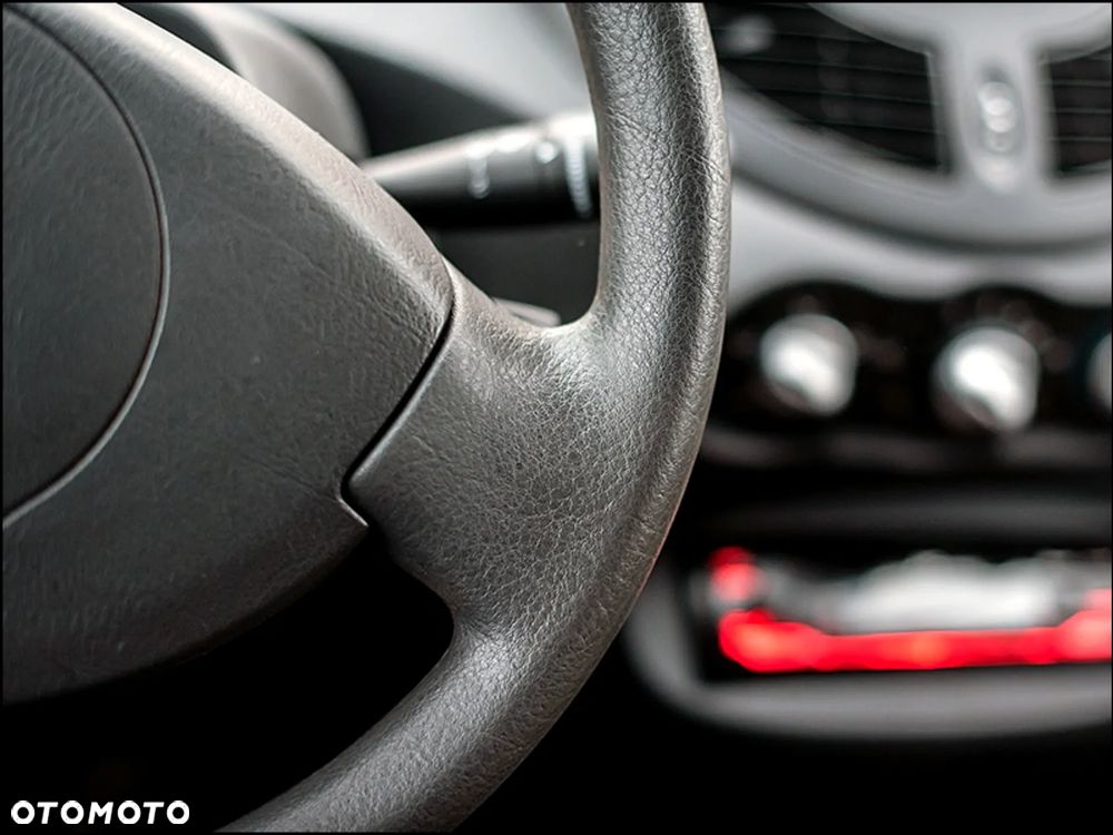 Renault Twingo - 21