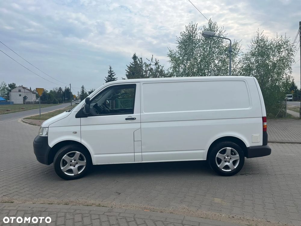 Volkswagen Transporter T5 - 16