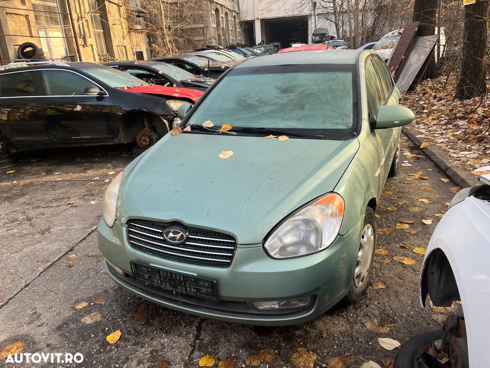 Dezmembrez Hyundai Accent 3 verde benzina 2007 - 4