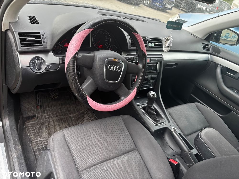 Audi A4 Avant - 10