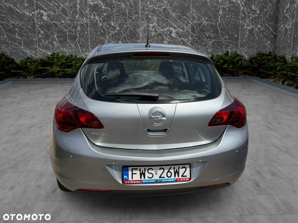 Opel Astra 1.6 ecoFLEX Start/Stop - 6