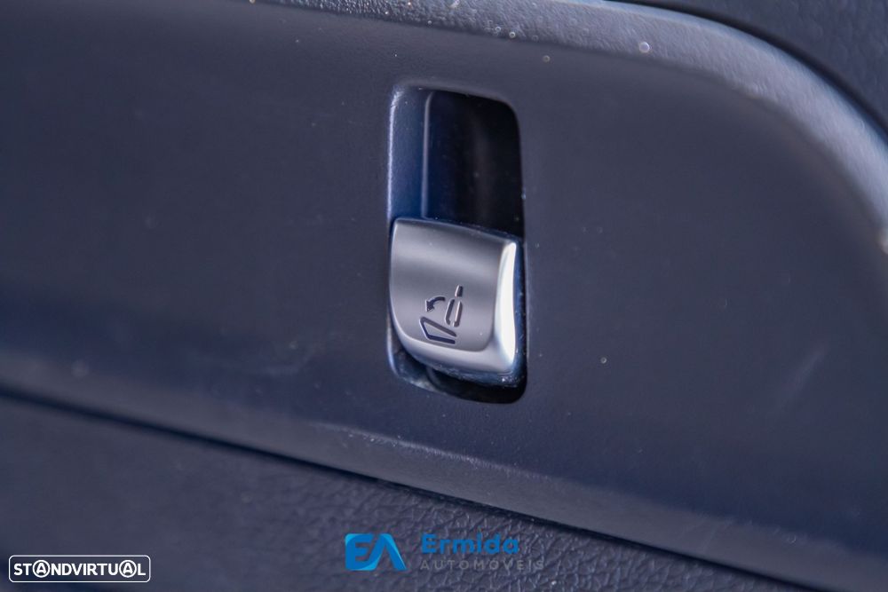 Mercedes-Benz GLC 300 de 4Matic - 55