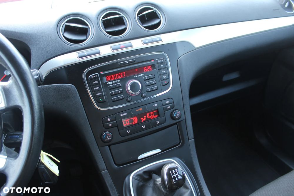 Ford Galaxy 2.0 FF Trend - 8