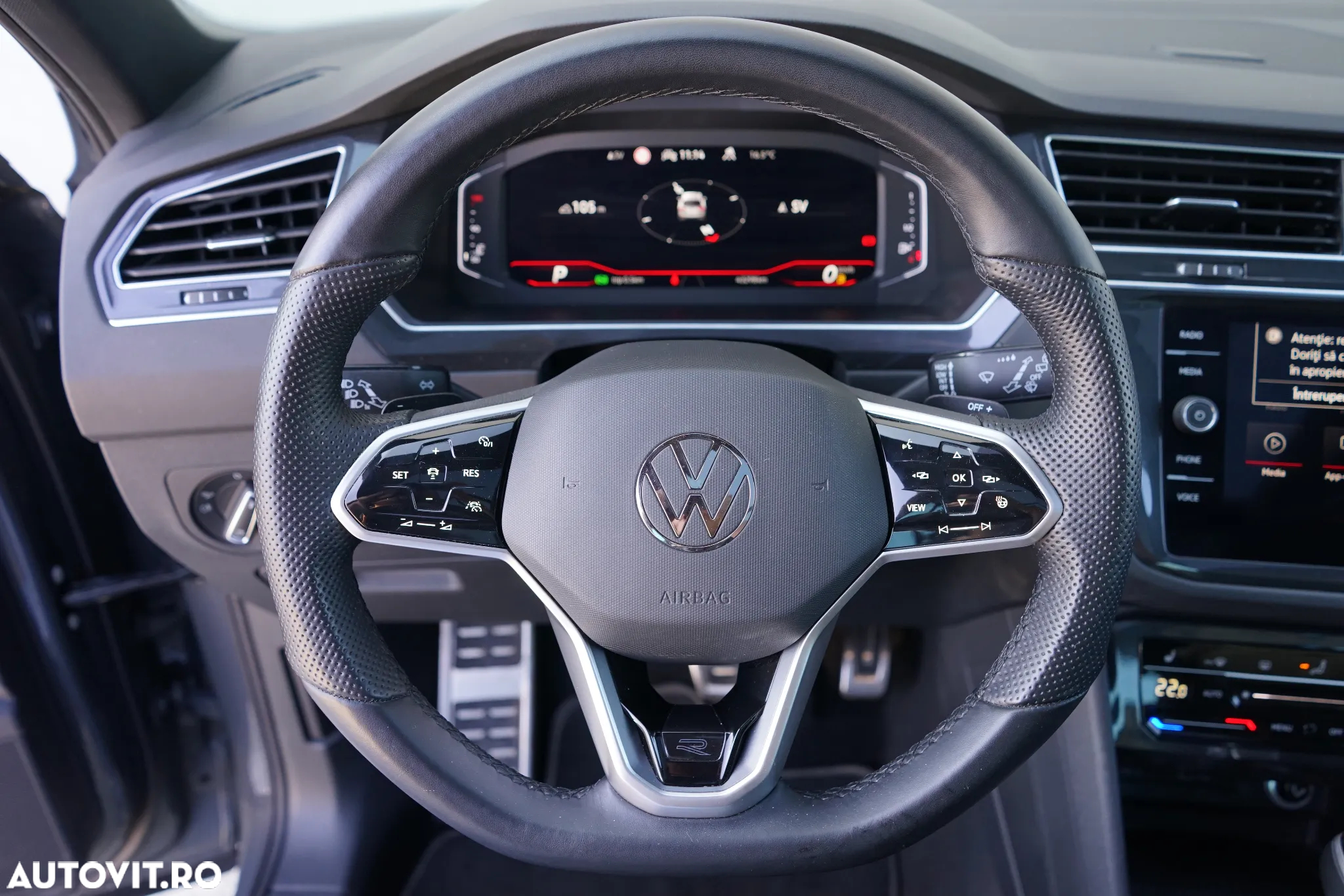 Volkswagen Tiguan - 15