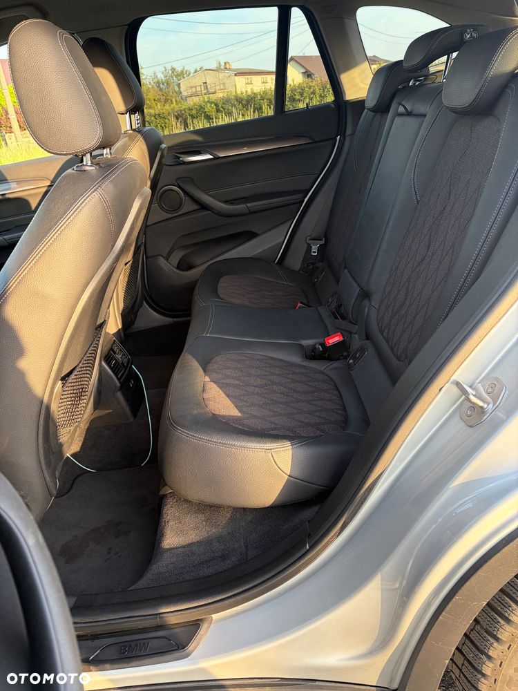 BMW X1 xDrive18d Sport Line sport - 17