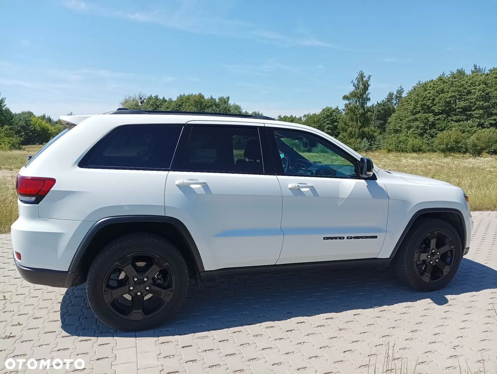 Jeep Grand Cherokee - 8