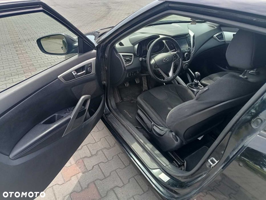 Hyundai Veloster 1.6 GDI Comfort - 6