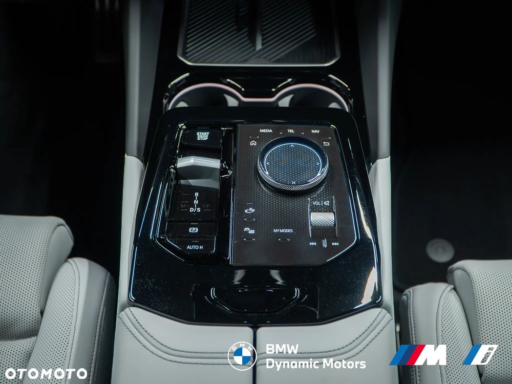 BMW Seria 5 540d xDrive - 27