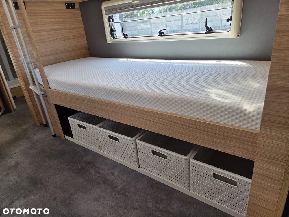 Dethleffs Camper 730FKR - 21