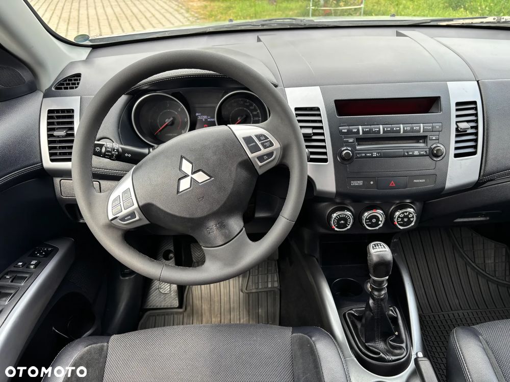 Mitsubishi Outlander 2.2 DI-D ClearTec 2WD Invite - 19
