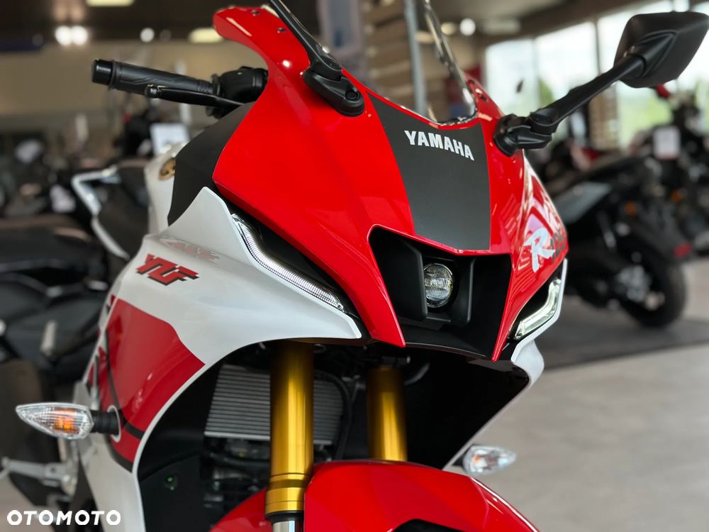 Yamaha YZF - 3