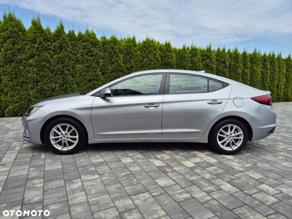 Hyundai Elantra - 6