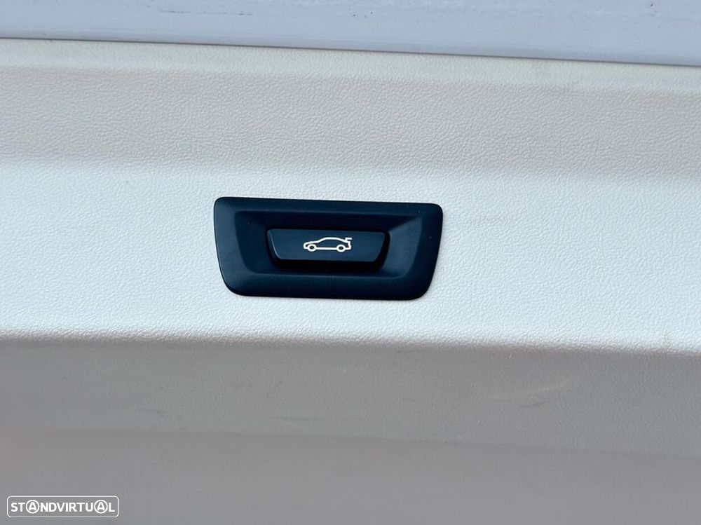 BMW iX3 M Sport Inspiring - 13