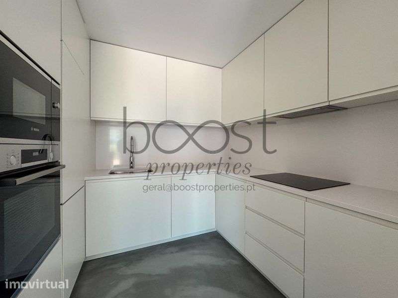 Apartamento T3+1 com terraço e garagem para vender - Grande imagem: 5/12