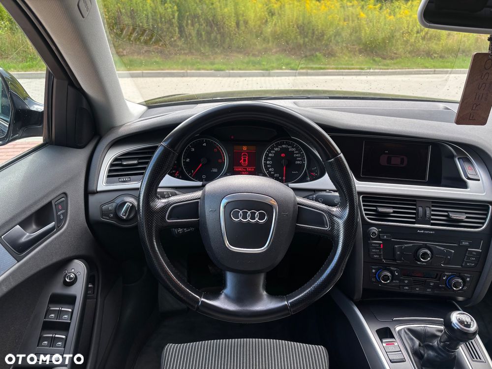 Audi A4 Limousine 2.0 TDI - 16