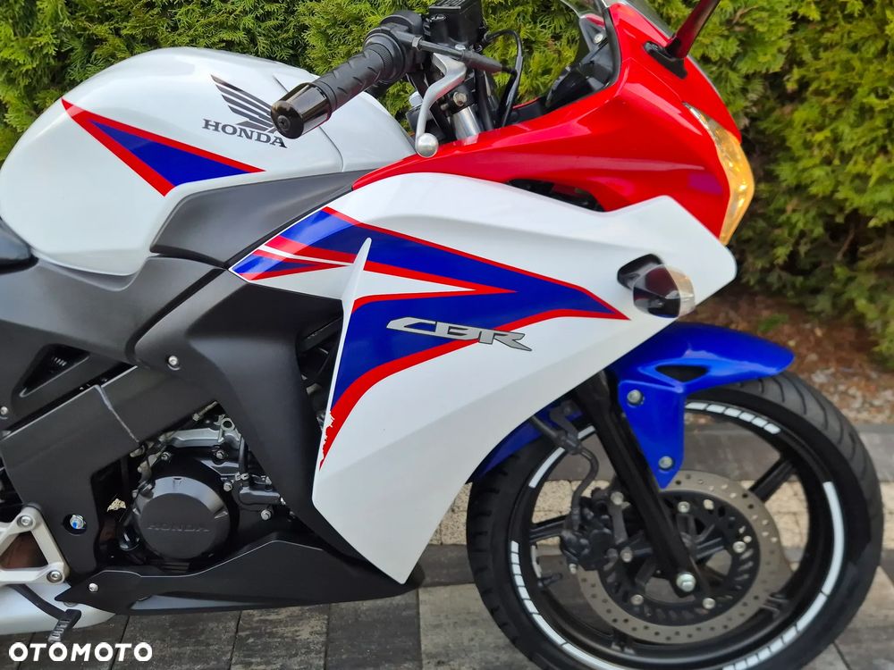 Honda CBR - 8