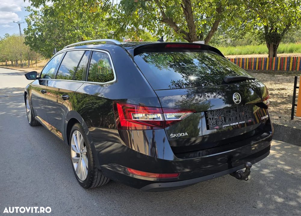 Skoda Superb 2.0 TDI Premium Edition - 4