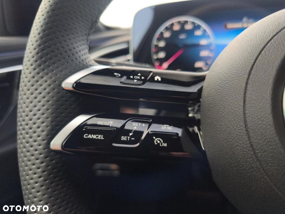 Mercedes-Benz Klasa E - 16