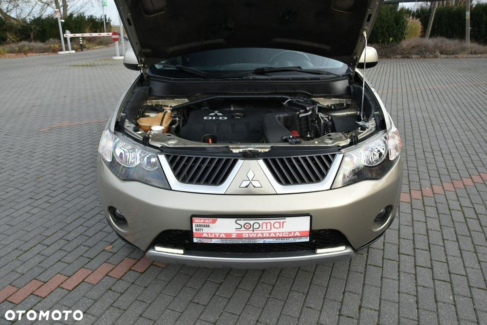 Mitsubishi Outlander - 21