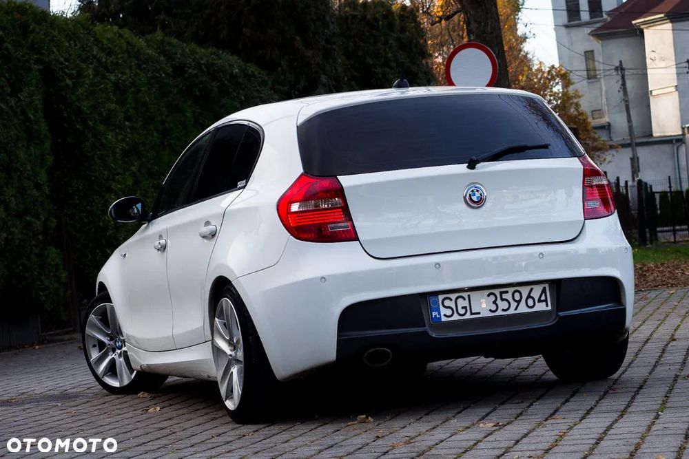 BMW Seria 1 118d Sport Line - 2