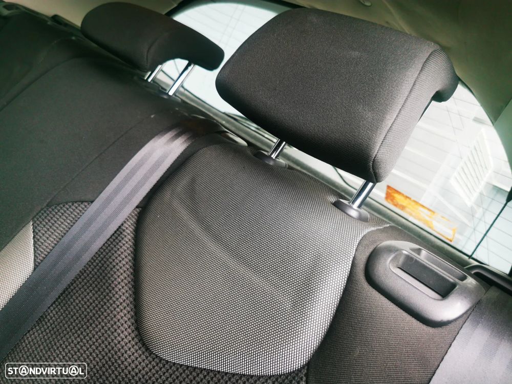 Peugeot 308 1.6 HDi Sport CMP6 - 21