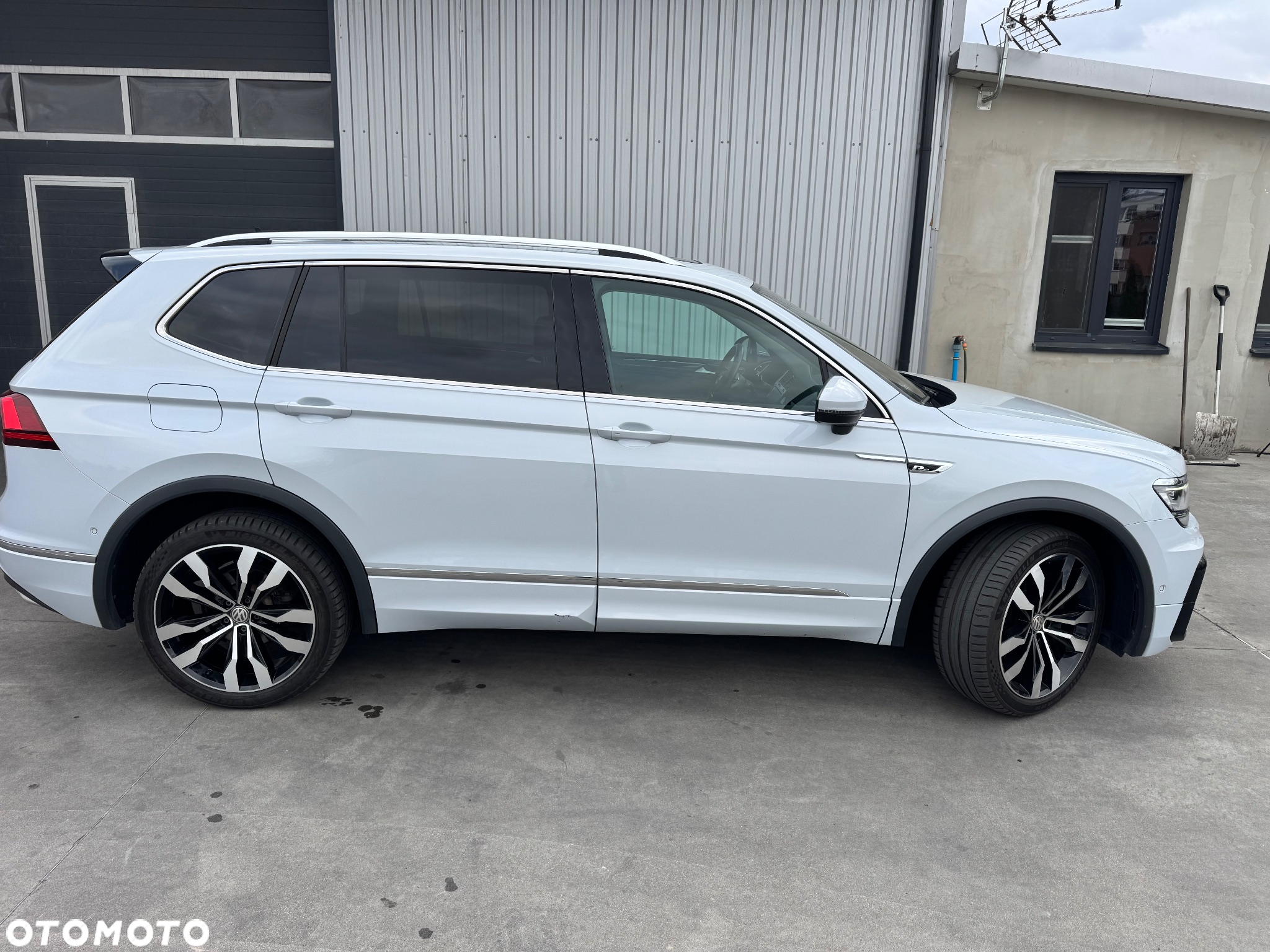 Volkswagen Tiguan Allspace 2.0 TSI 4Mot Highline DSG - 3
