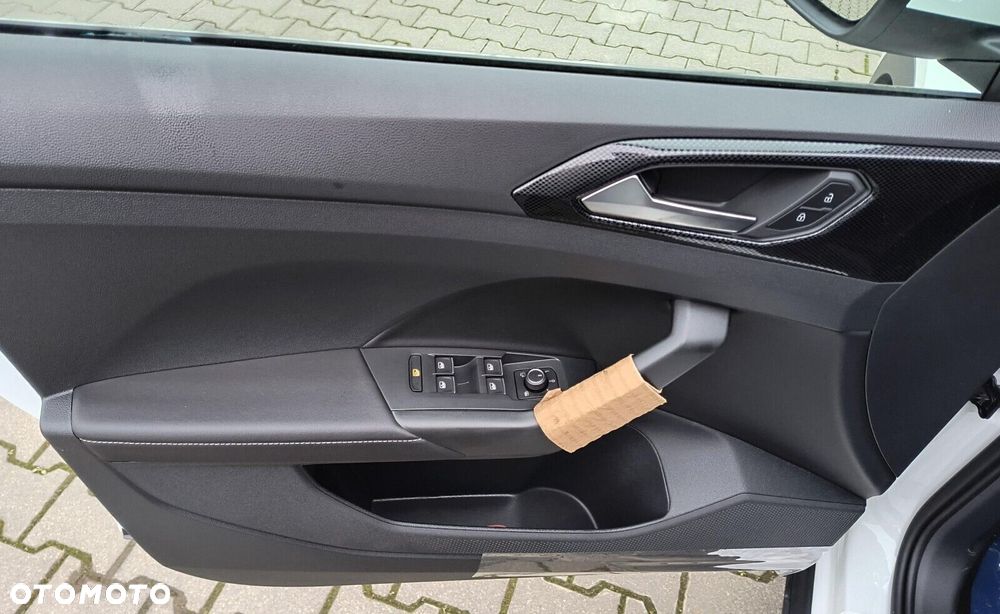 Volkswagen T-Cross - 15