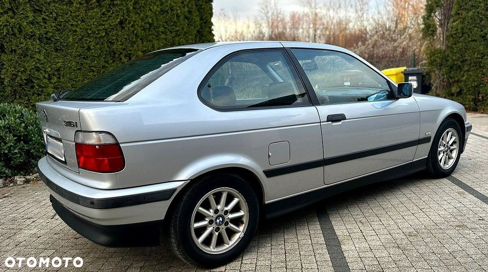 BMW Seria 3 316i - 30