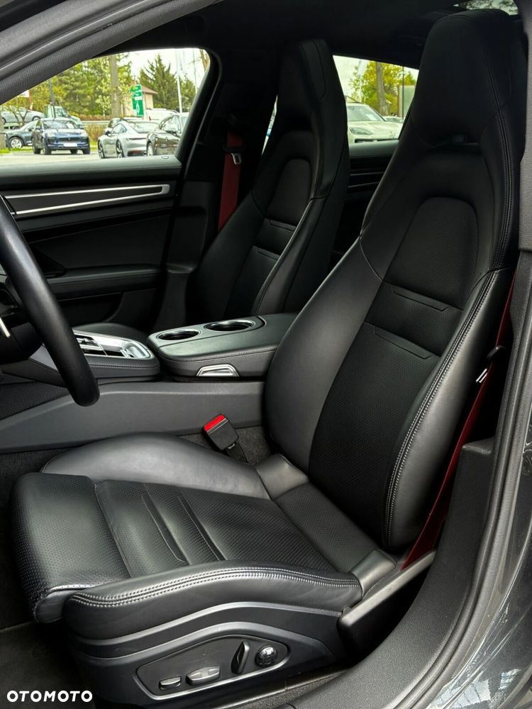 Porsche Panamera - 11