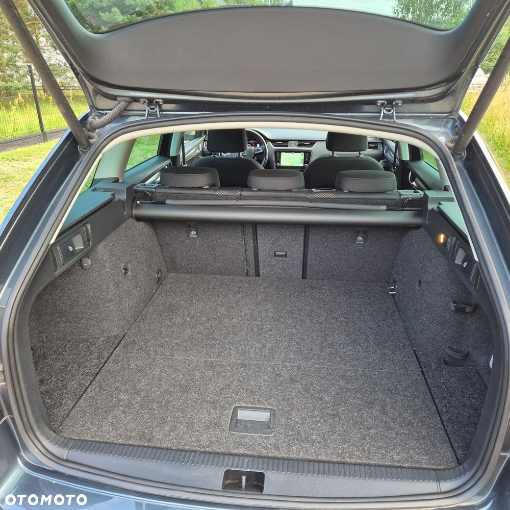 Skoda Octavia 2.0 TDI 4x4 DSG Scout - 25