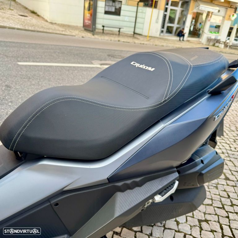 Sym Cruisym 300 - 28