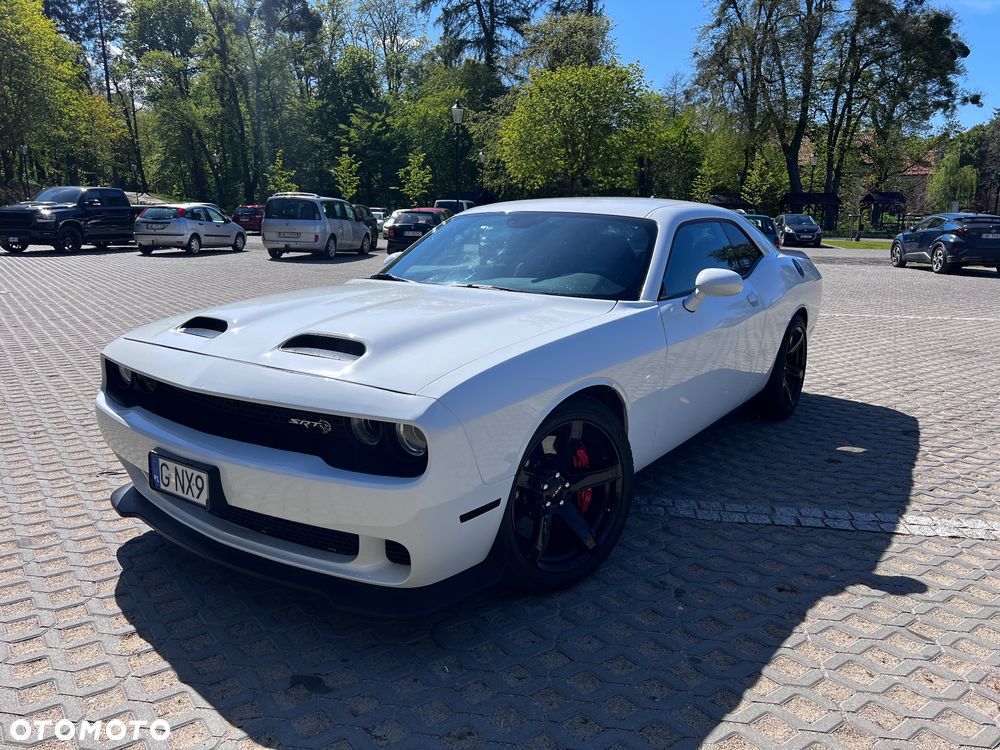 Dodge Challenger 6.2 Hellcat - 2