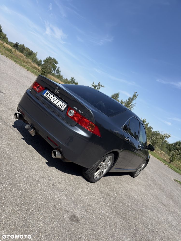 Honda Accord - 4