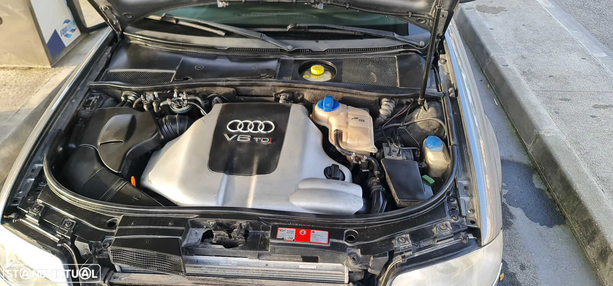 Audi A6 2.5 TDI V6 Tiptronic - 9