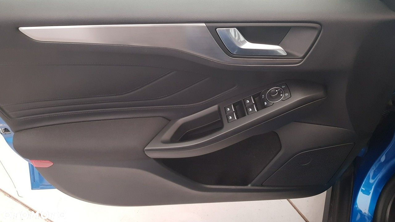 Ford Focus - 24
