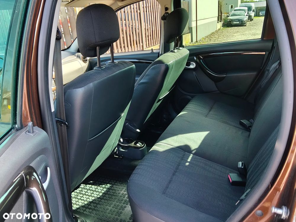 Dacia Duster 1.6 16V 4x4 - 10
