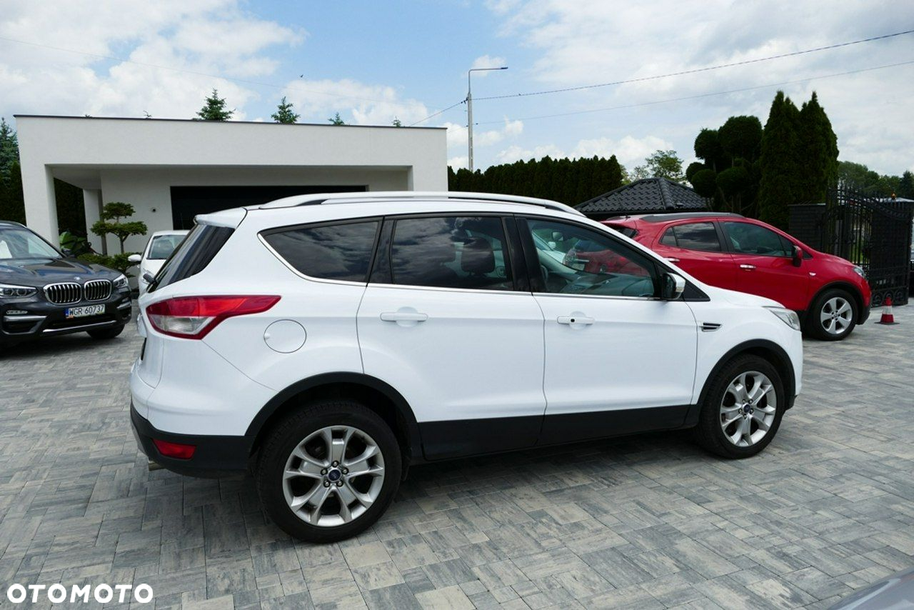 Ford Kuga 2.0 TDCi 2x4 Titanium - 13