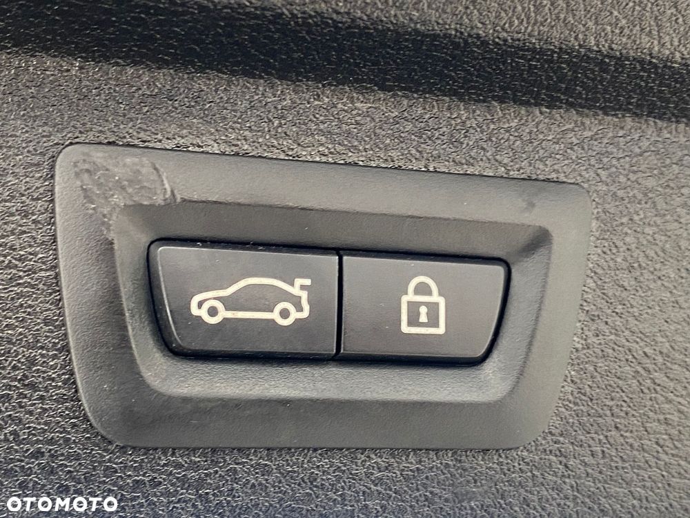 BMW X5 xDrive50i Sport-Aut - 27