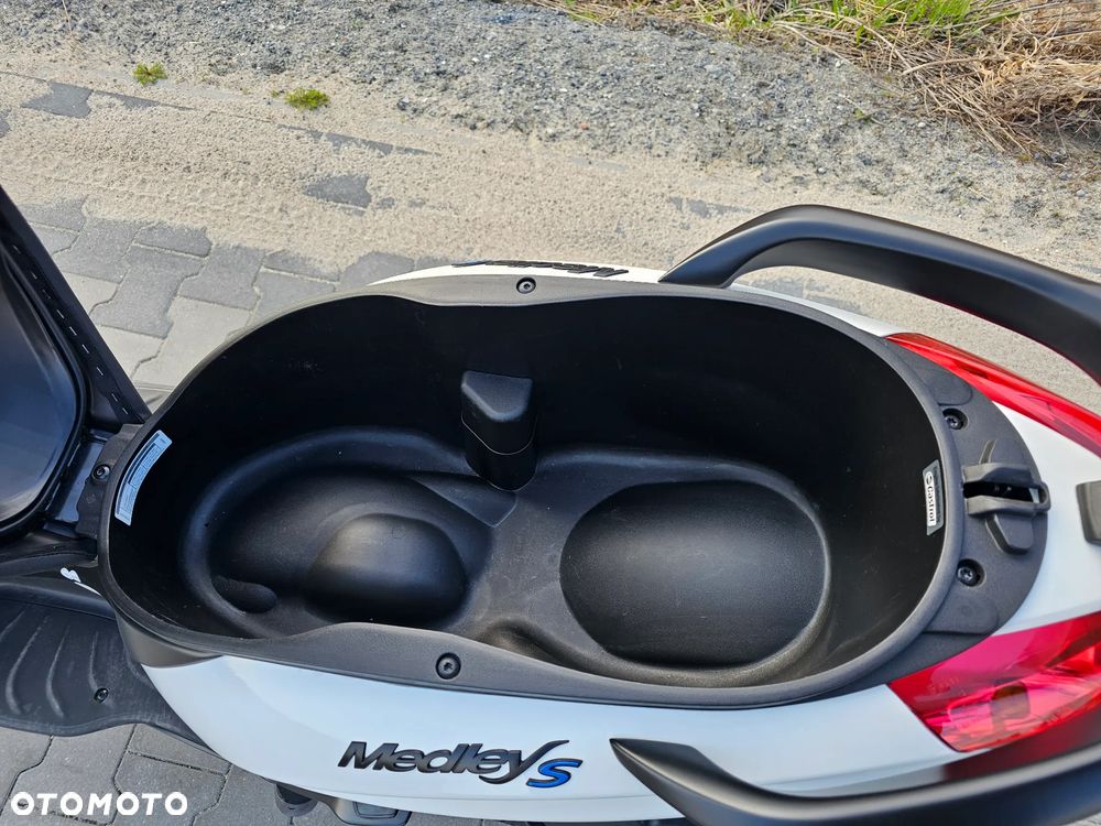 Piaggio Medley - 10