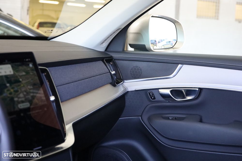 Volvo XC 90 T8 AWD Core - 17