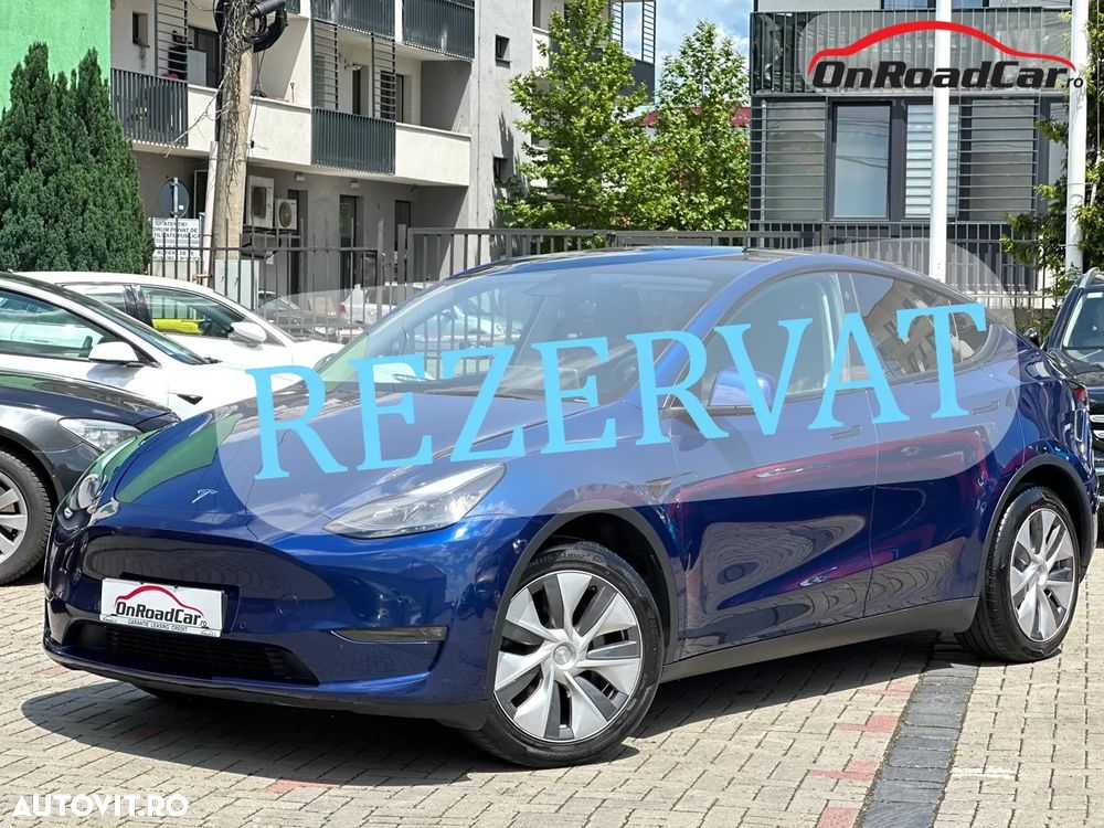 Tesla Model Y - 2