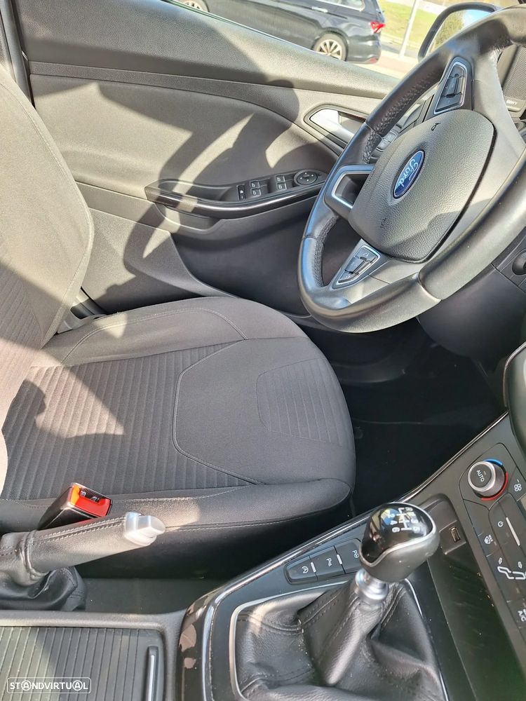 Ford Focus SW 1.5 TDCi Titanium - 10