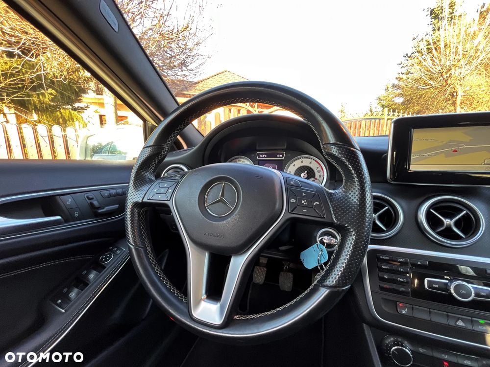 Mercedes-Benz Klasa A 180 BlueEfficiency Edition Style - 32