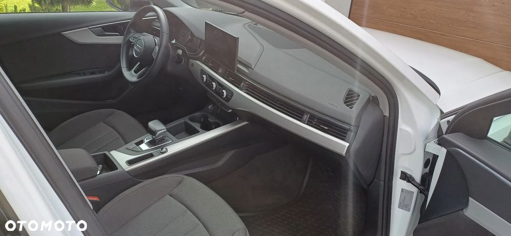 Audi A4 Avant 35 TDI S tronic S line - 14