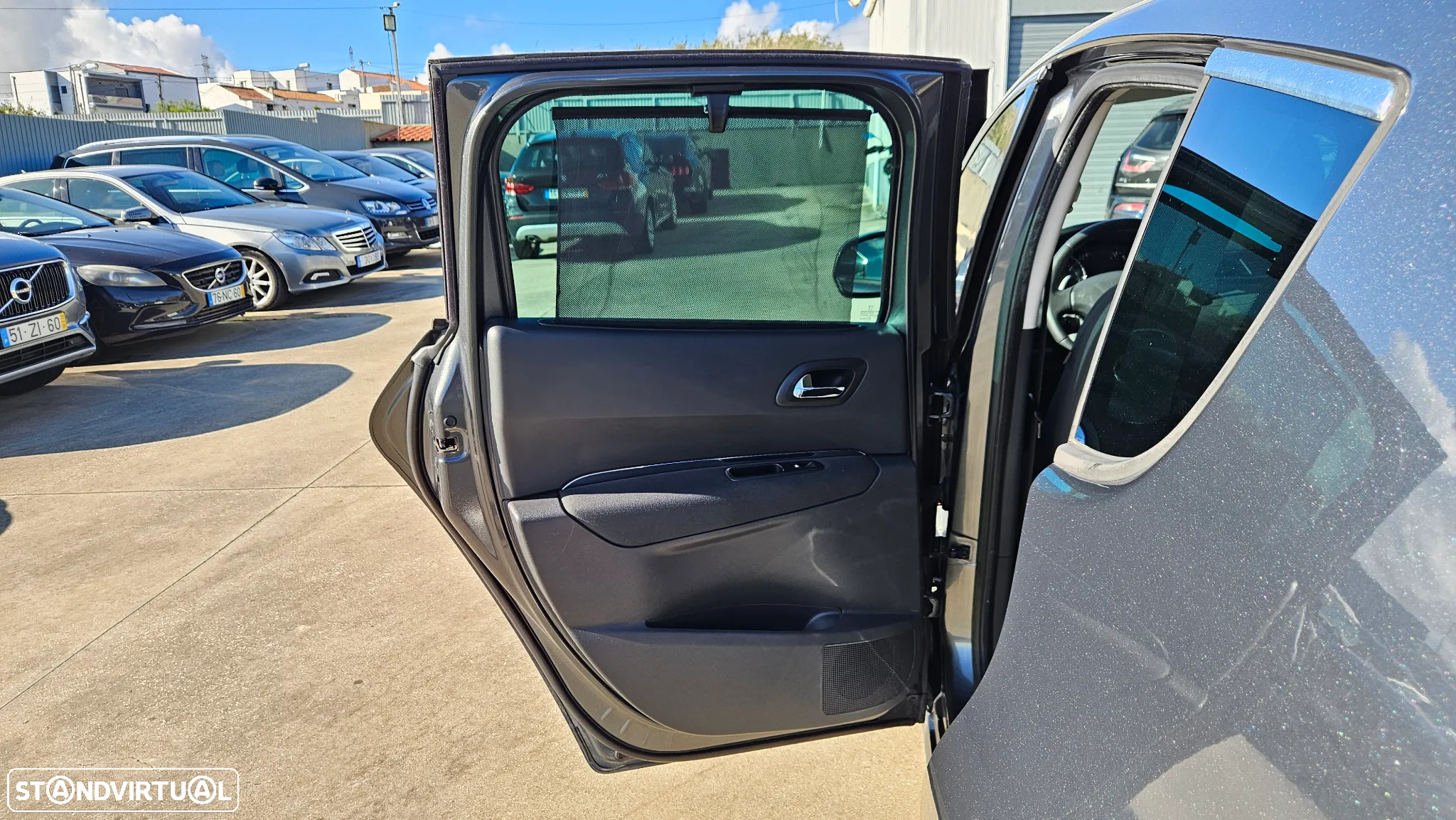 Peugeot 3008 1.6 HDi Executive CMP6 - 26