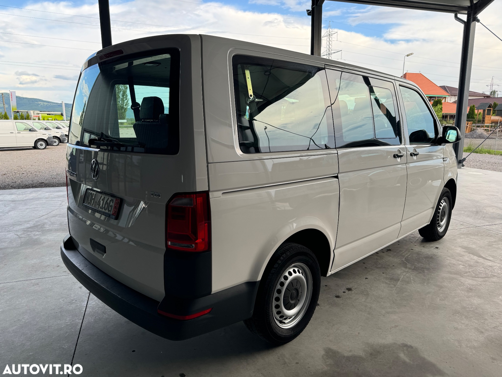 Volkswagen Transporter Kombi T6 2.0 TDI 75 kW KR - 3